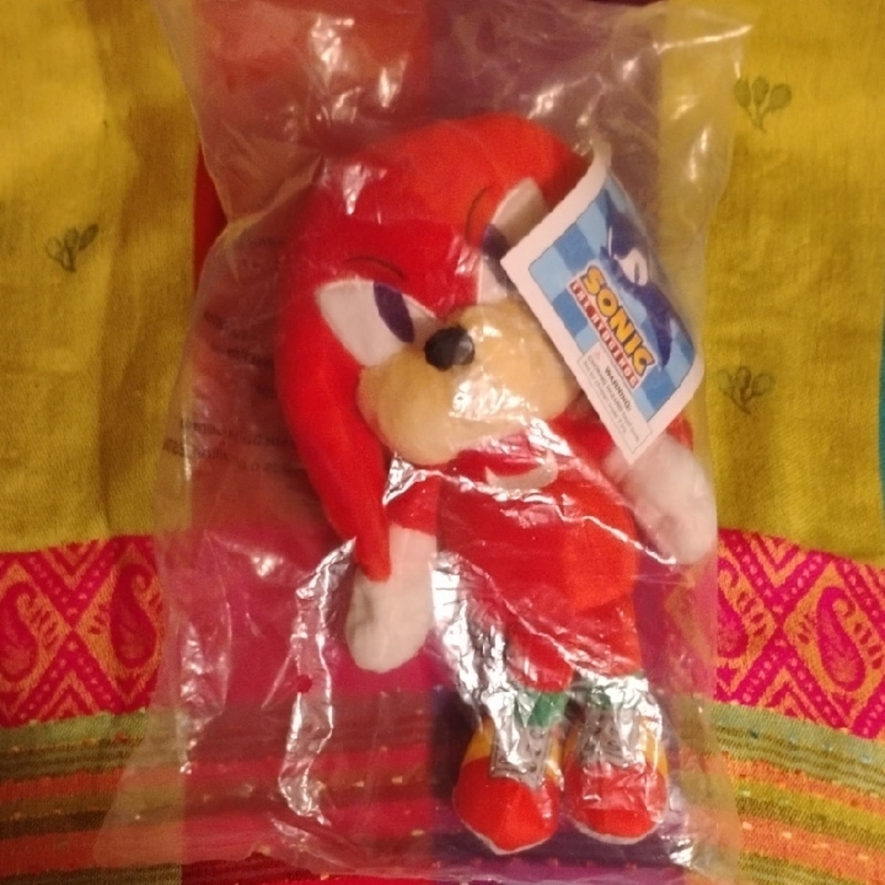 Red and White Sonic The Hedgehog Knuckles Plush Toy